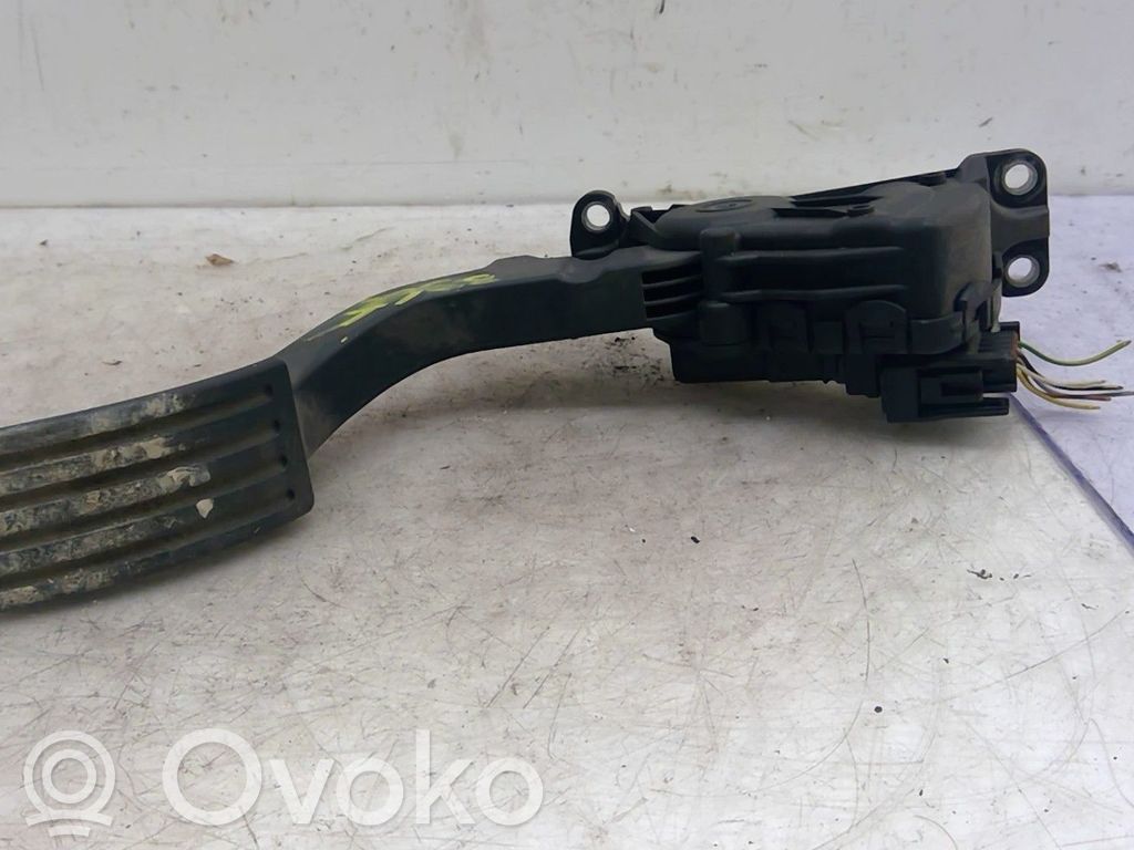 Ford Focus Accelerator throttle pedal 