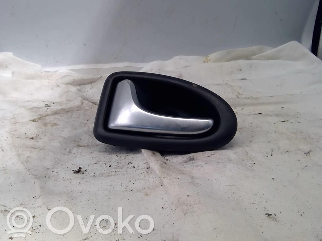 Renault Clio II Manecilla interna puerta trasera 