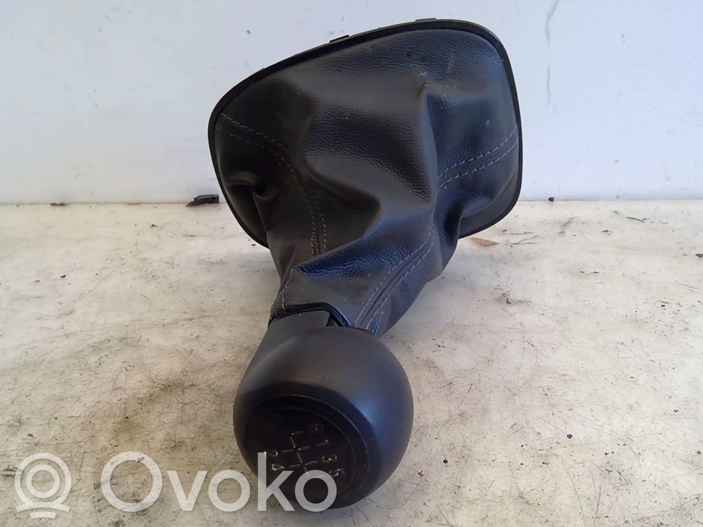 Opel Corsa D Perilla/embellecedor de cuero de la palanca de cambios 