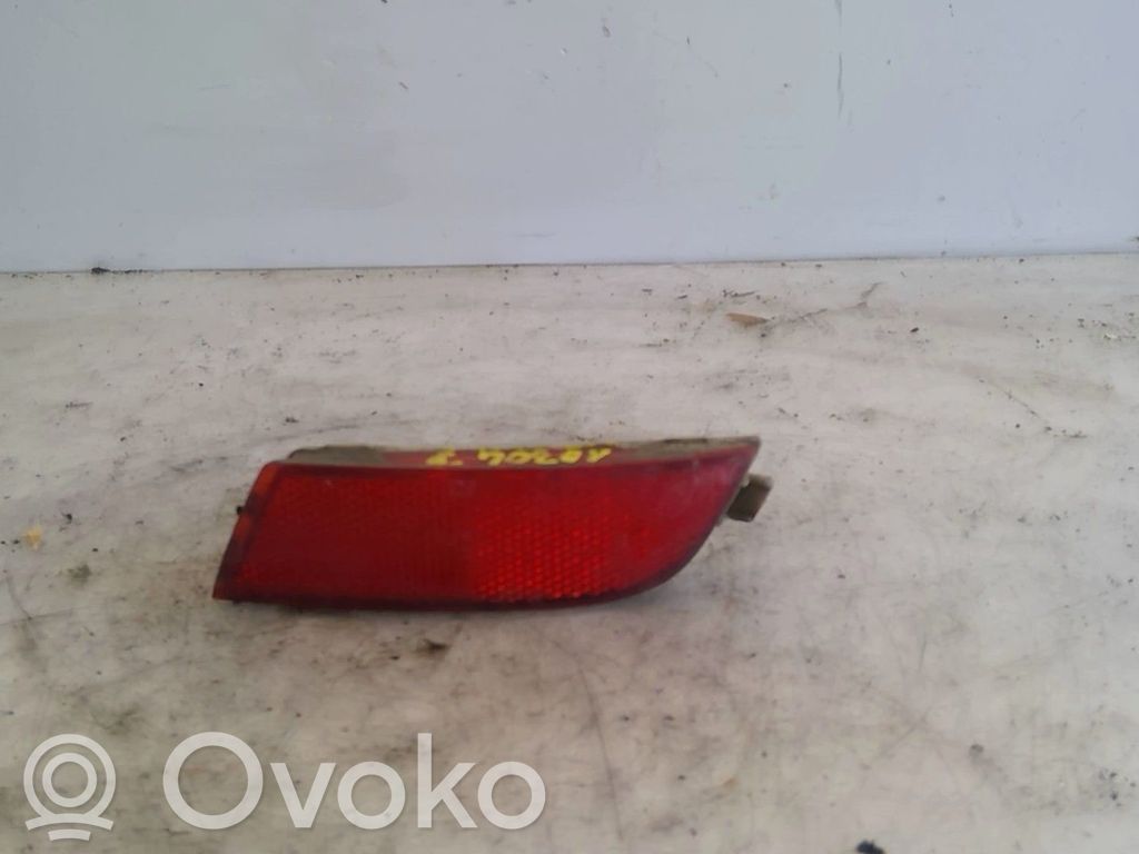 Nissan Note (E11) Reflector de faros/luces traseros 