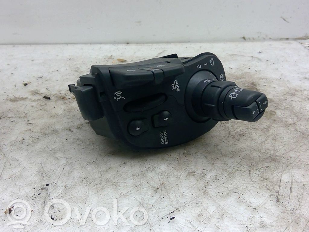 Wiper control stalk   7701060097