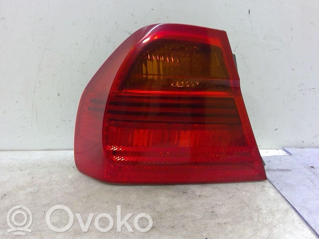 Rear/tail lights   63216937457
