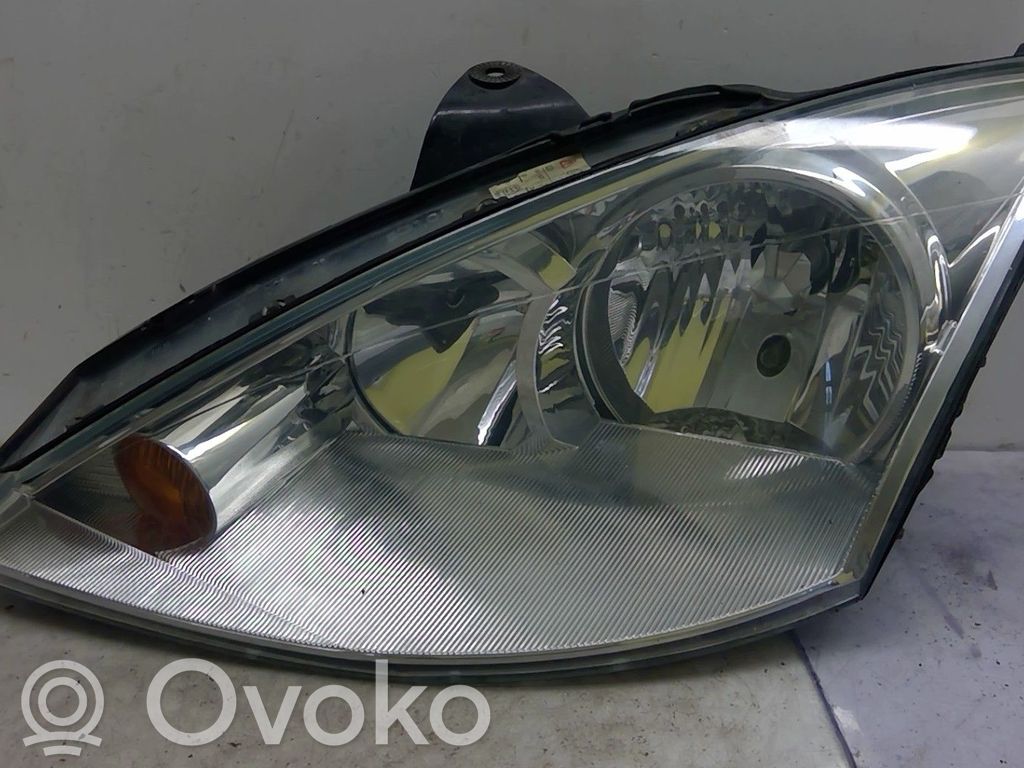Headlight/headlamp   1343657
