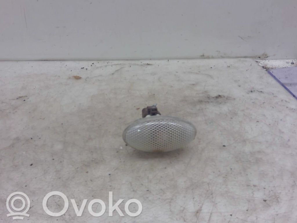 Citroen Xsara Picasso Front indicator light 