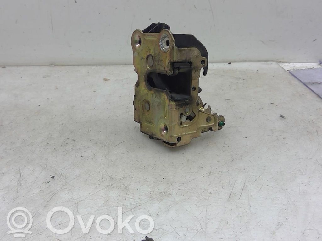 Renault Twingo I Priekinė durų spyna 
