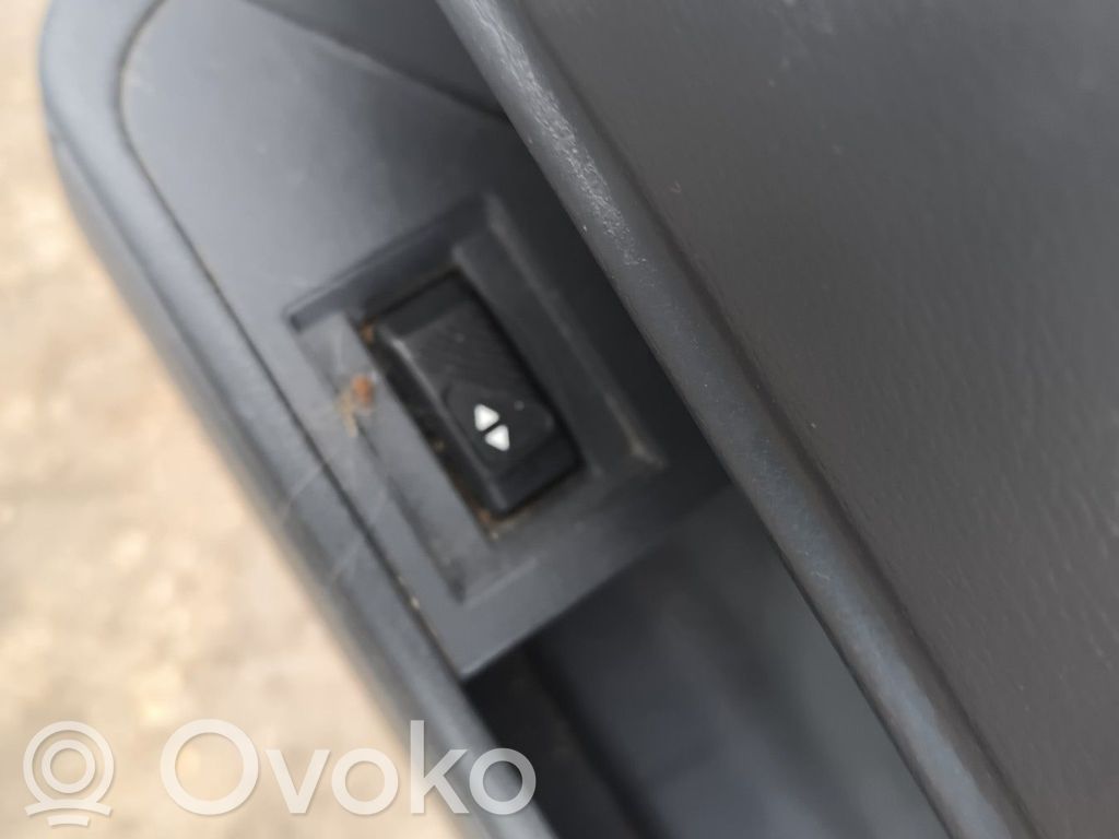 Renault Clio I Interruptor del elevalunas eléctrico 