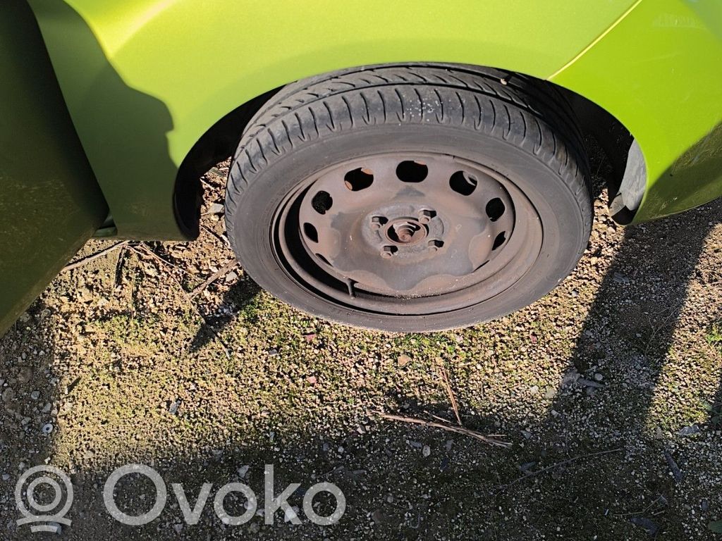 Ford Fiesta Fuso a snodo con mozzo ruota anteriore 