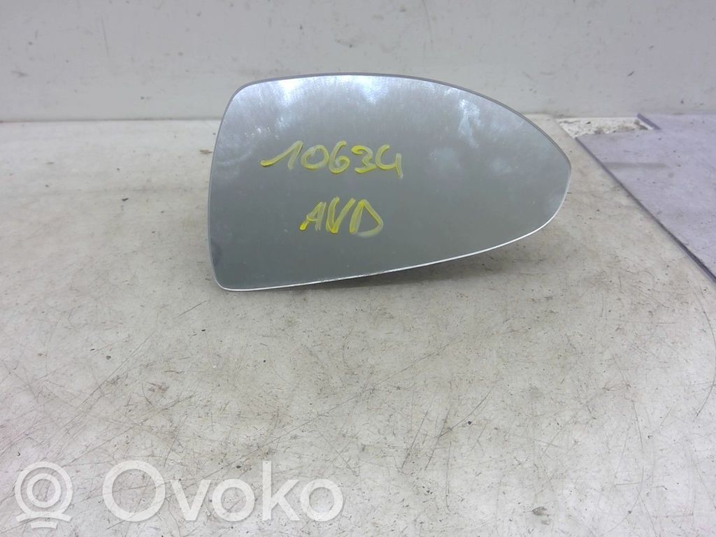 Opel Corsa D Sticlă oglindă laterală 