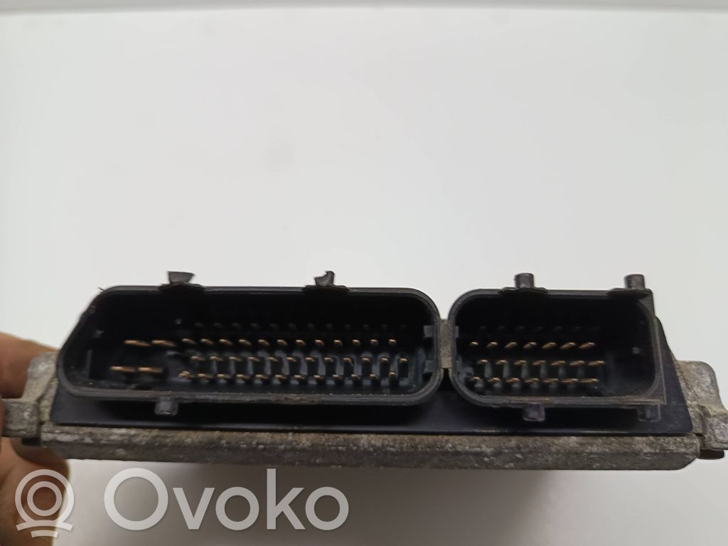 Volkswagen Golf IV Engine control unit/module 