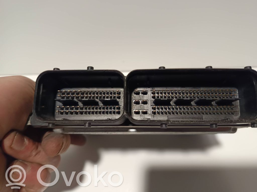 Skoda Octavia Mk2 (1Z) Engine control unit/module 