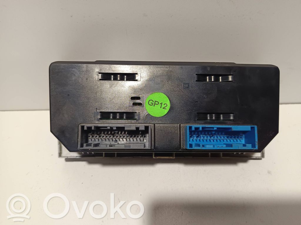 Opel Zafira B Climate control unit 