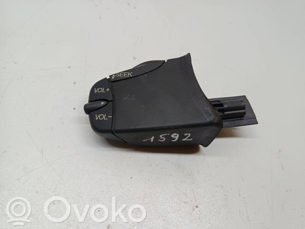 Multifunctional control switch/knob   98AB14K147AC,1062231,1105527,1346664,98AB14K147AB,98AB14K147AD