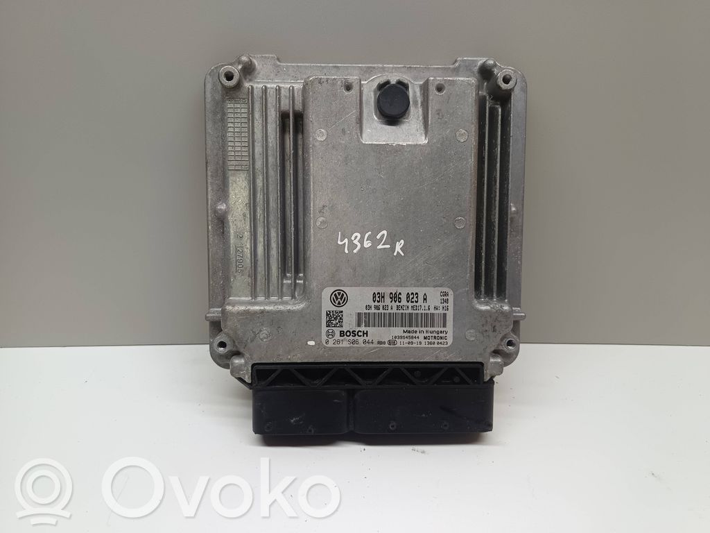 Engine control unit/module   0261S06044,03H906023A