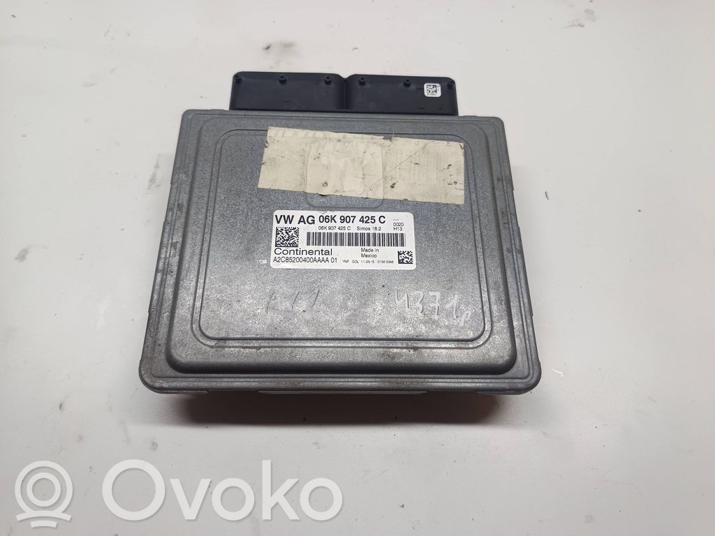 Volkswagen PASSAT CC Engine control unit/module 