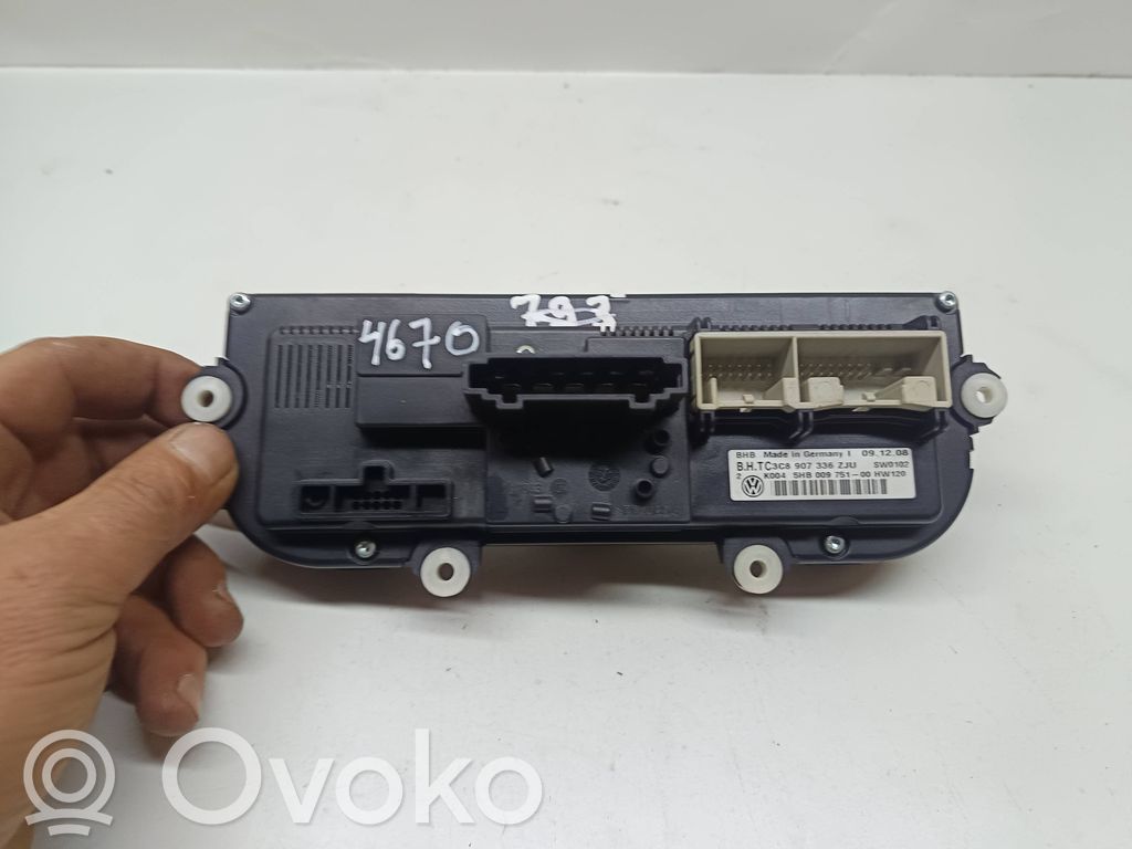 Volkswagen PASSAT B6 Climate control unit 