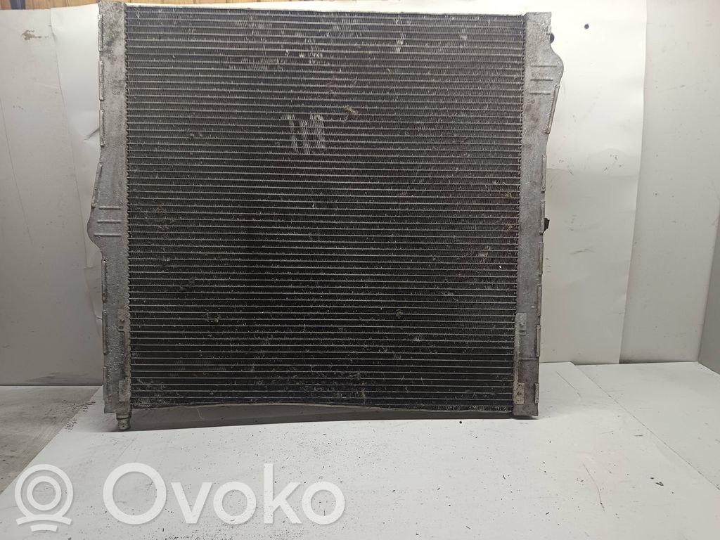 BMW X5 E70 Aušinimo skysčio radiatorius 
