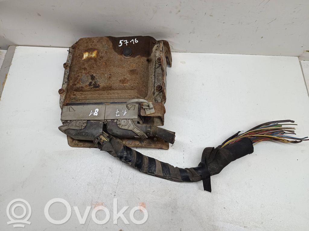 Sterownik / Moduł ECU   275820467001,09030031