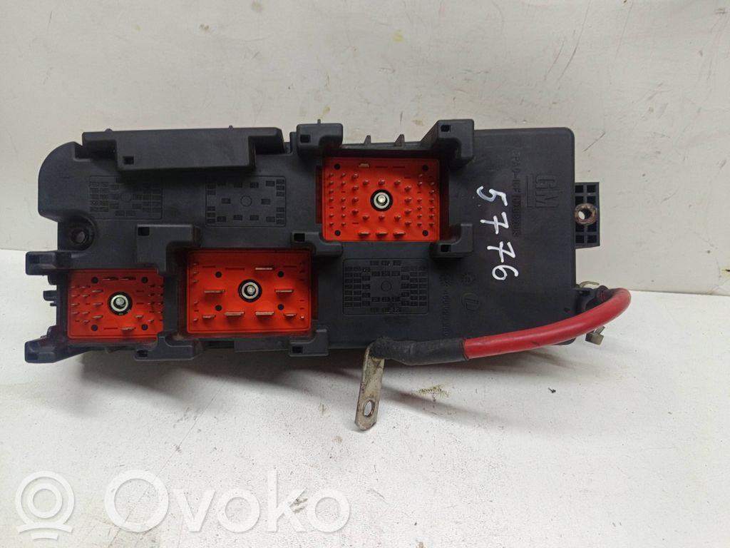 Opel Corsa D Sulakemoduuli 
