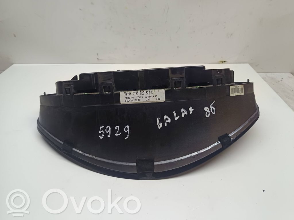 Volkswagen Sharan Speedometer (instrument cluster) 