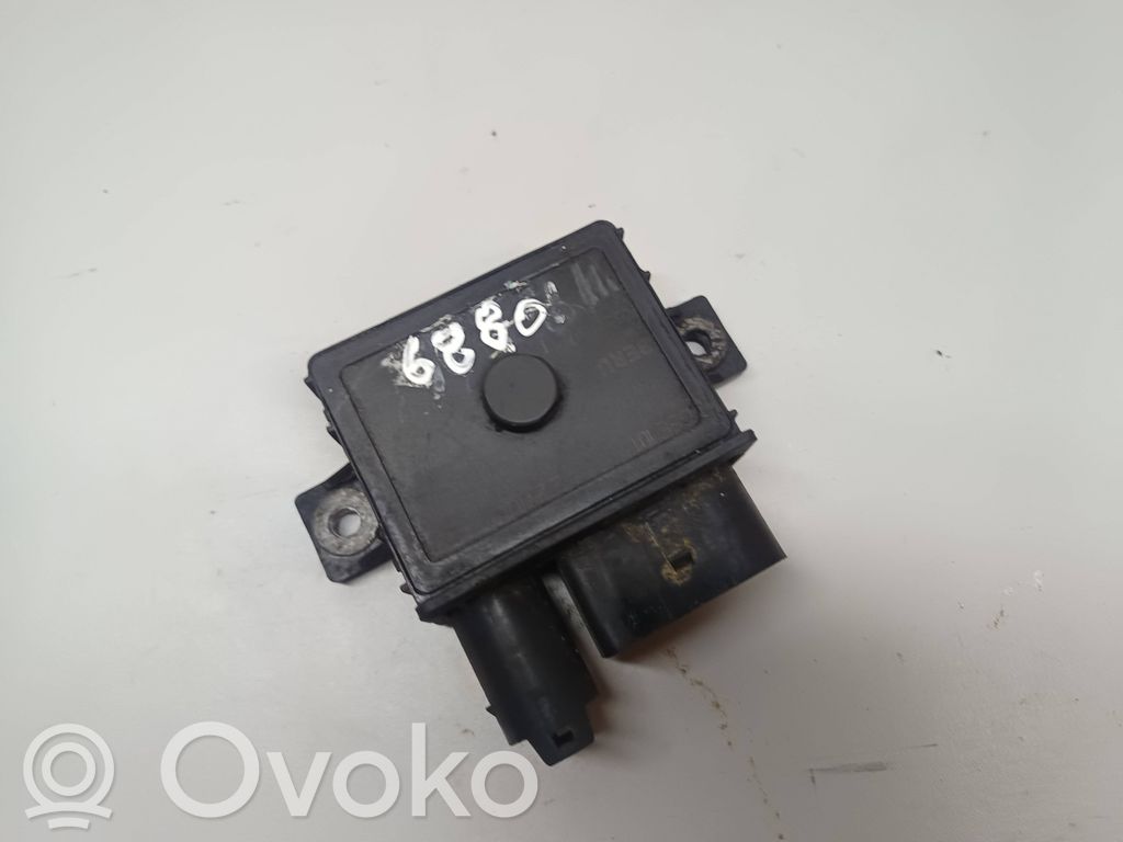 BMW 3 E46 Hehkutulpan esikuumennuksen rele 