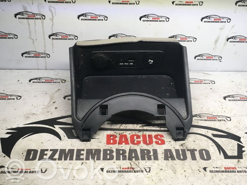 KIA Sportage Conector priză AUX 
