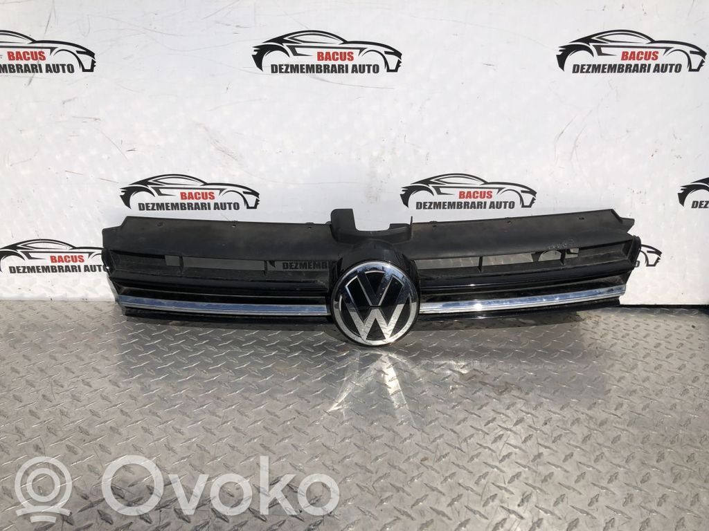 Volkswagen Golf VII Maskownica / Grill / Atrapa górna chłodnicy 
