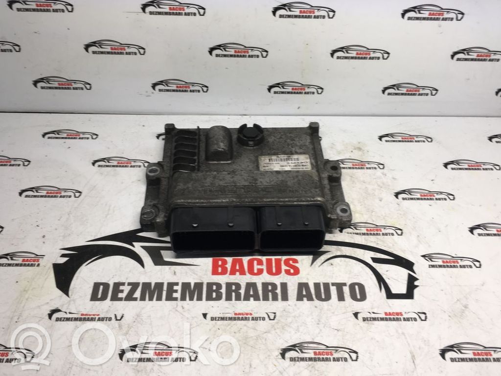 Opel Vivaro Unitate control motor/modul ECU 