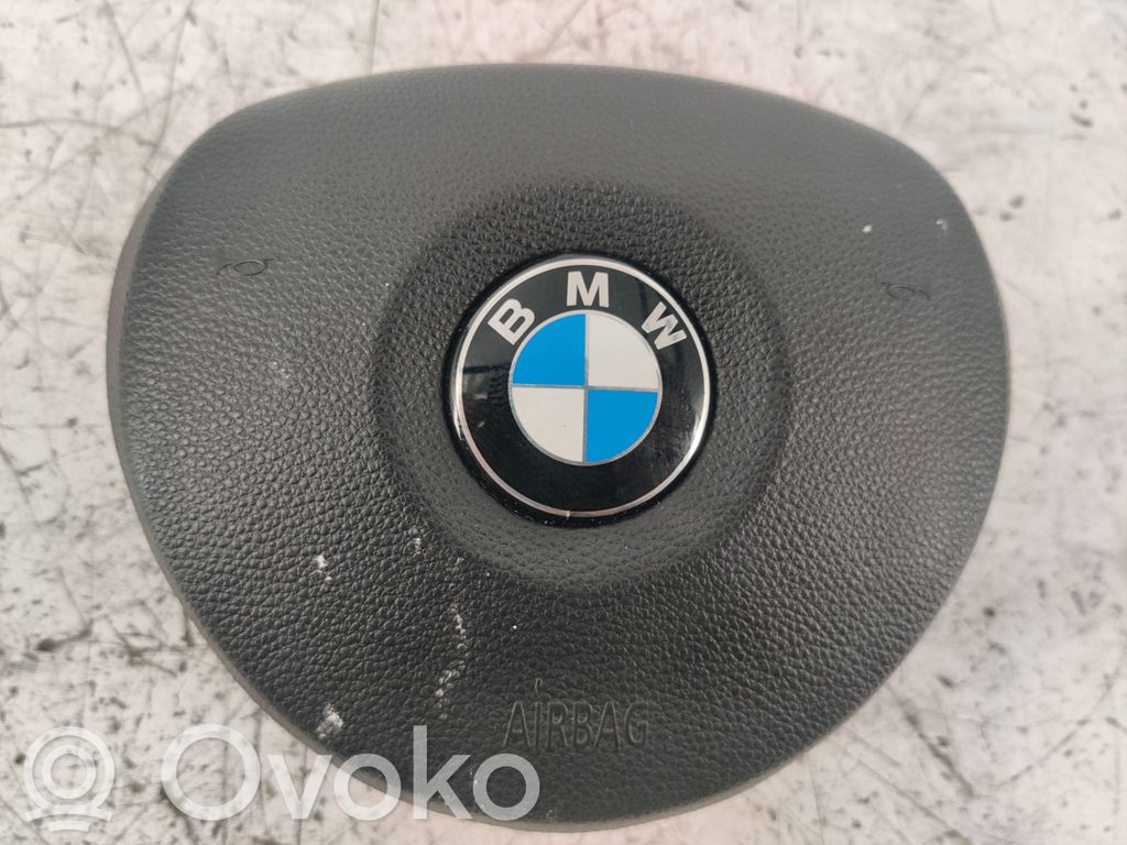 BMW 3 E92 E93 Vairo oro pagalvė 