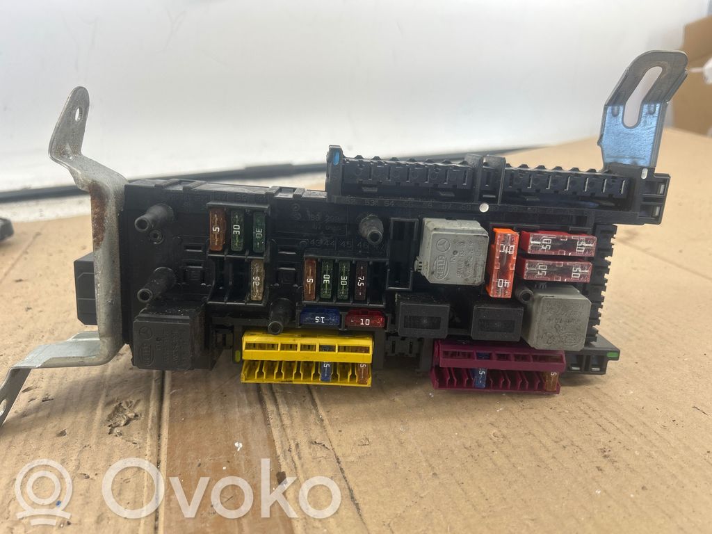 Mercedes-Benz E W212 SAM control unit 