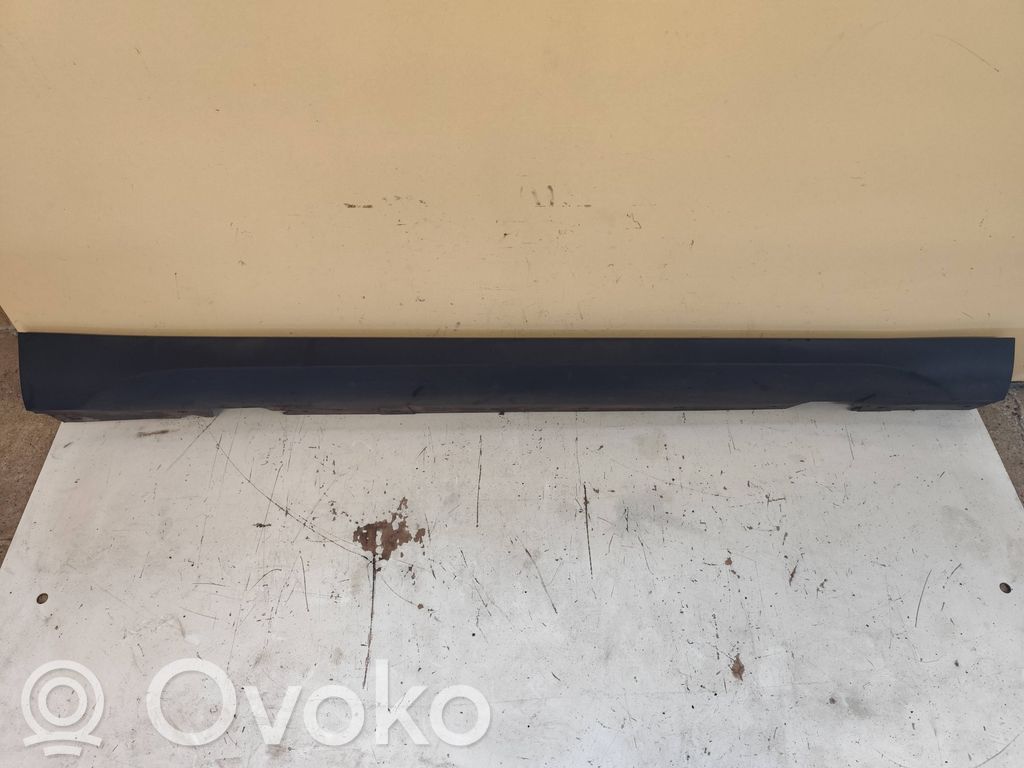 BMW X1 E84 Sill 