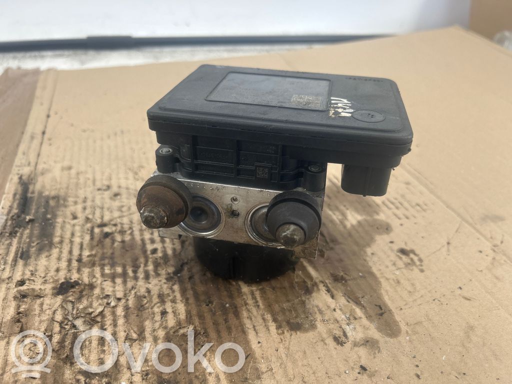 Nissan Note (E12) ABS bloks 