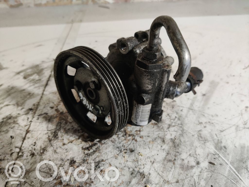 Dacia Logan II Power steering pump 