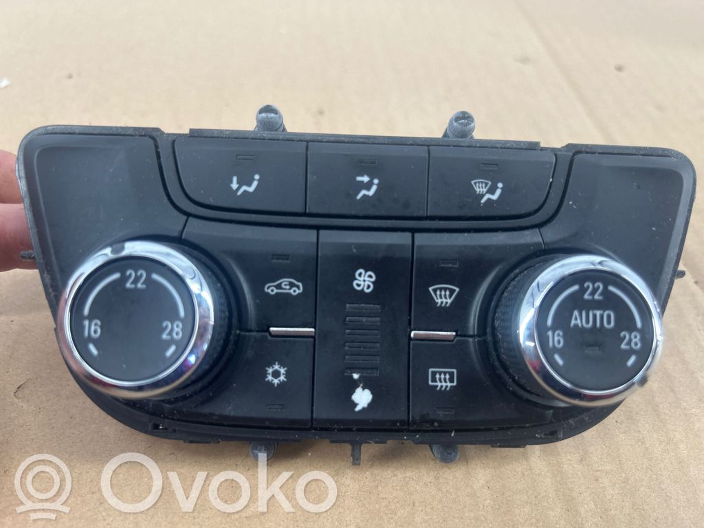 Opel Mokka Climate control unit 