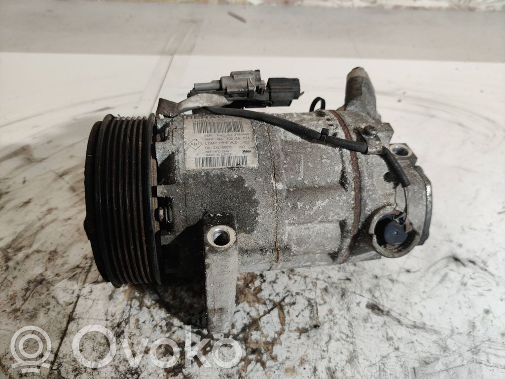 Renault Captur Kompresor / Sprężarka klimatyzacji A/C 