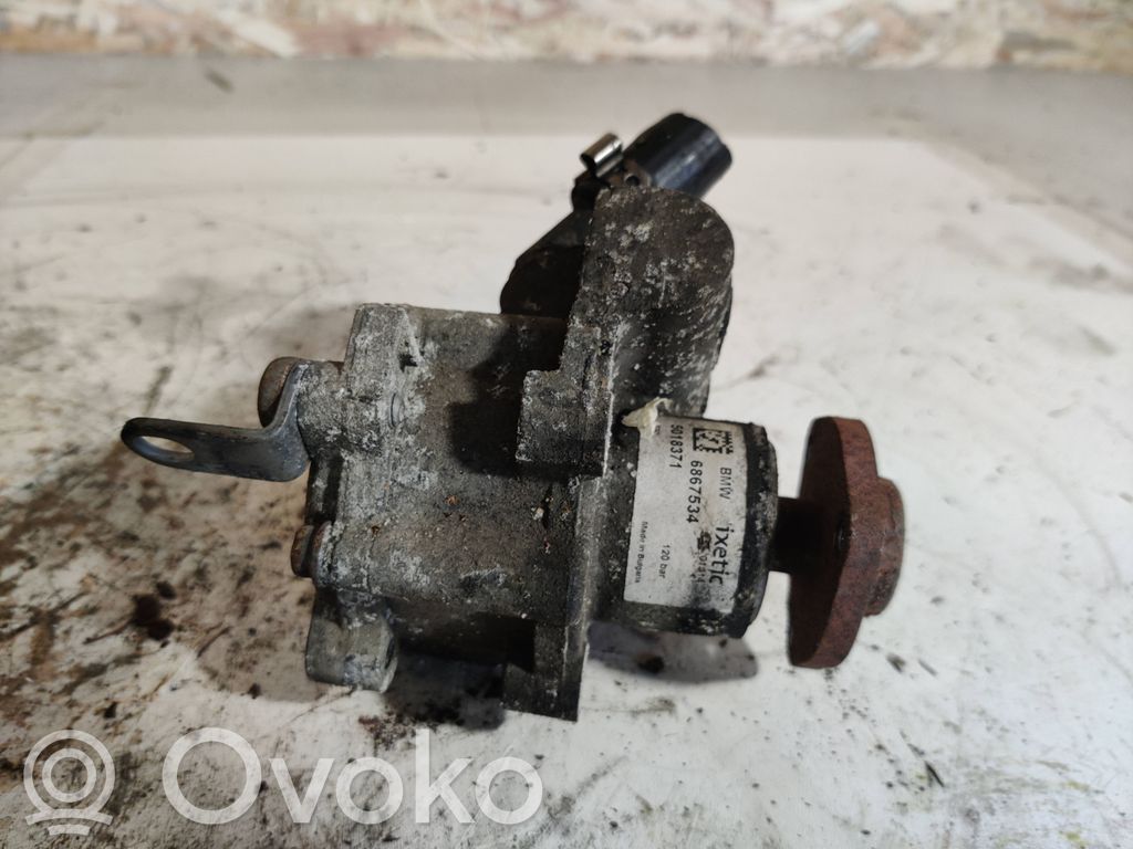 BMW X1 E84 Power steering pump 