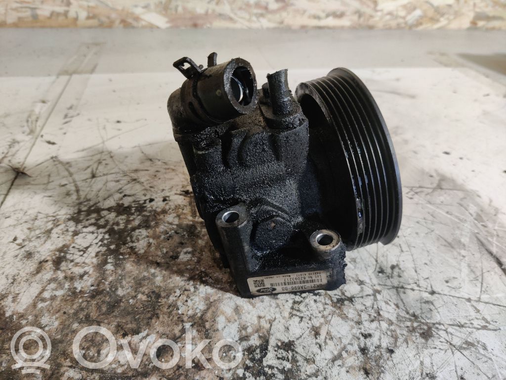 Ford Transit Ohjaustehostimen pumppu 