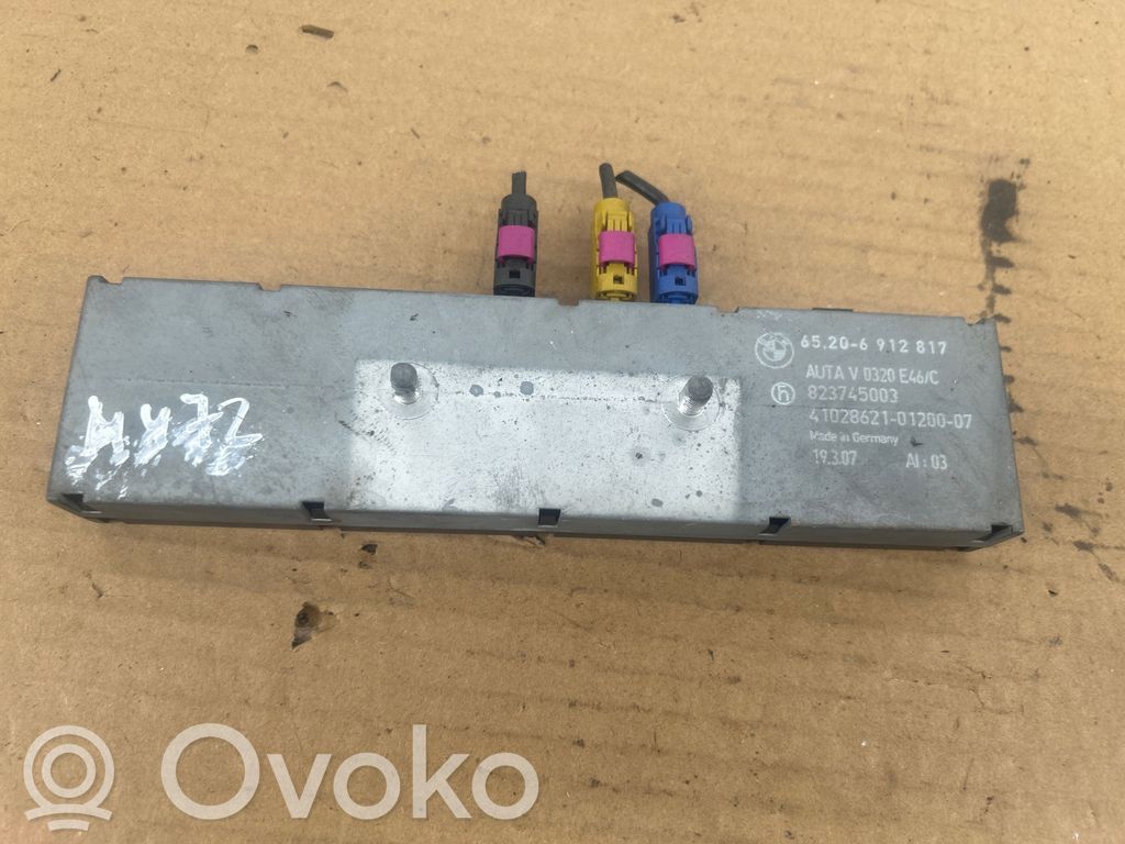 BMW Z4 E85 E86 Antenos stiprintuvas 