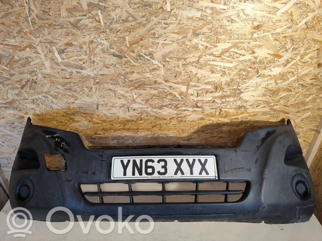 Nissan NV400 Parachoques delantero 