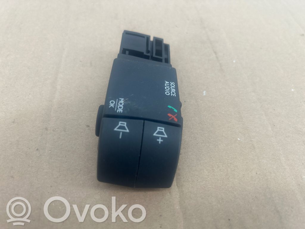 Renault Clio IV Multifunctional control switch/knob 