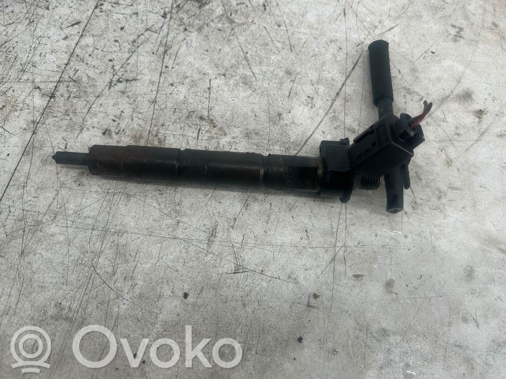 BMW 1 E82 E88 Fuel injector 