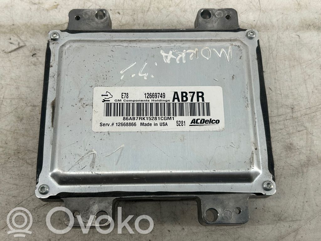 Opel Mokka Engine control unit/module 