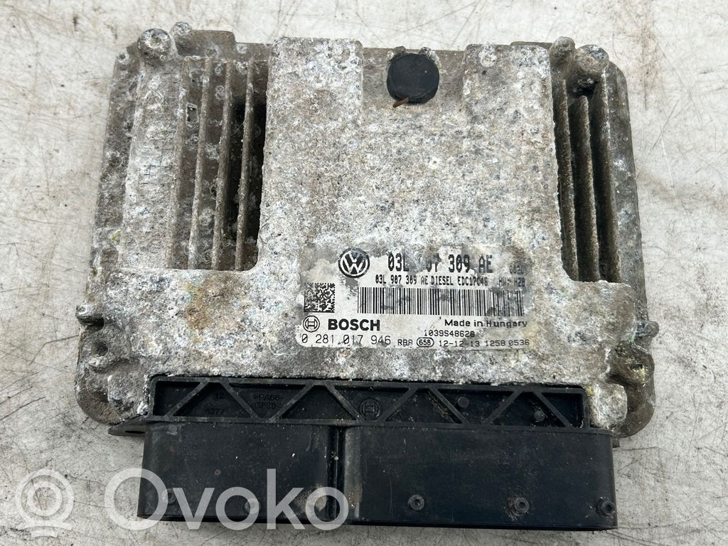 Volkswagen PASSAT B7 Engine control unit/module 
