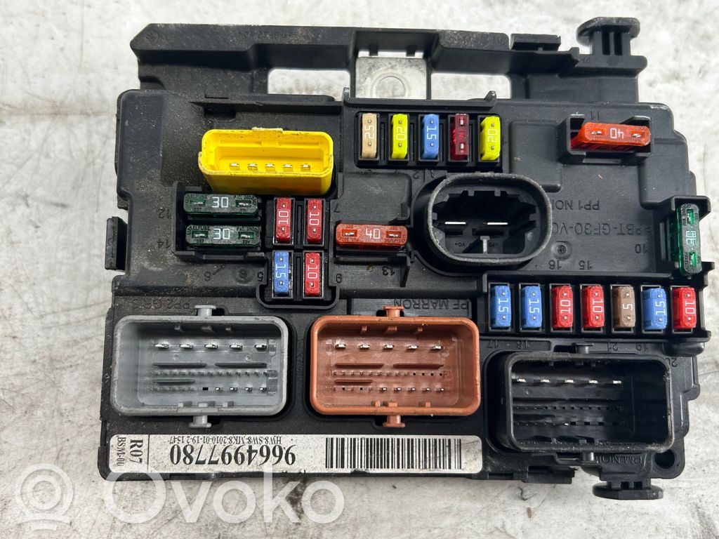 Citroen DS3 Fuse module 