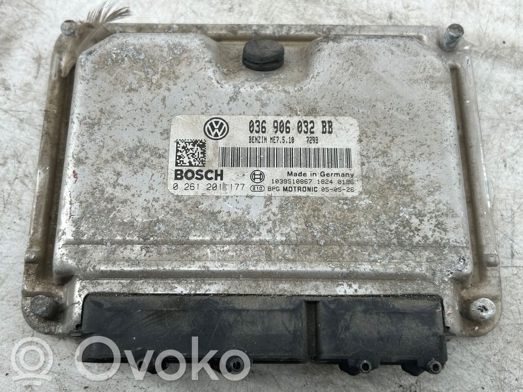 Skoda Octavia Mk2 (1Z) Engine control unit/module 