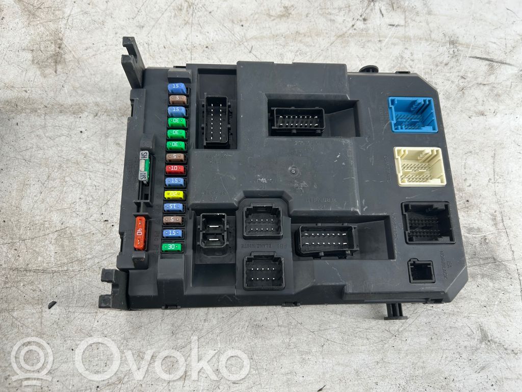 Citroen DS3 Fuse module 