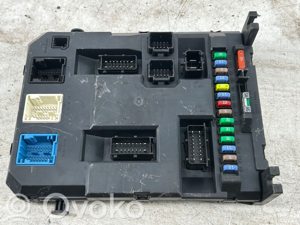 Citroen DS3 Comfort/convenience module 