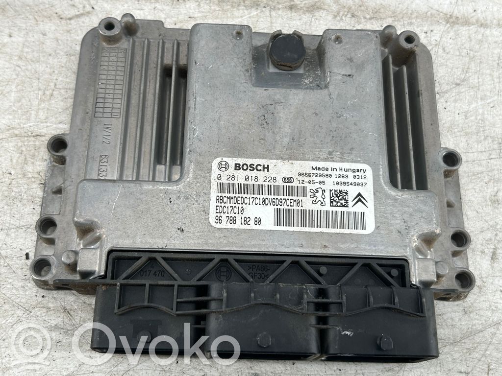 Peugeot 308 Engine control unit/module 