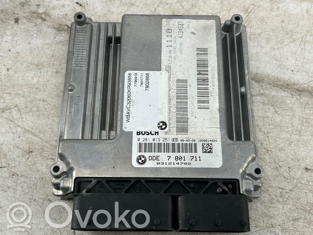 BMW 1 E81 E87 Engine control unit/module 