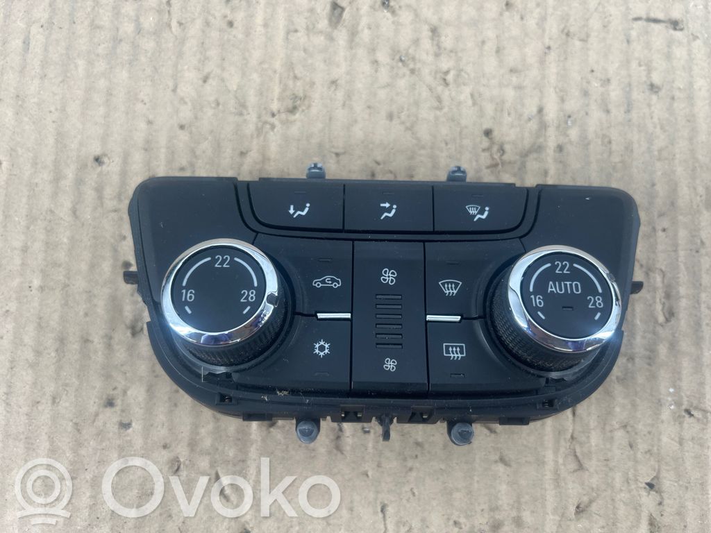 Opel Zafira C Climate control unit 