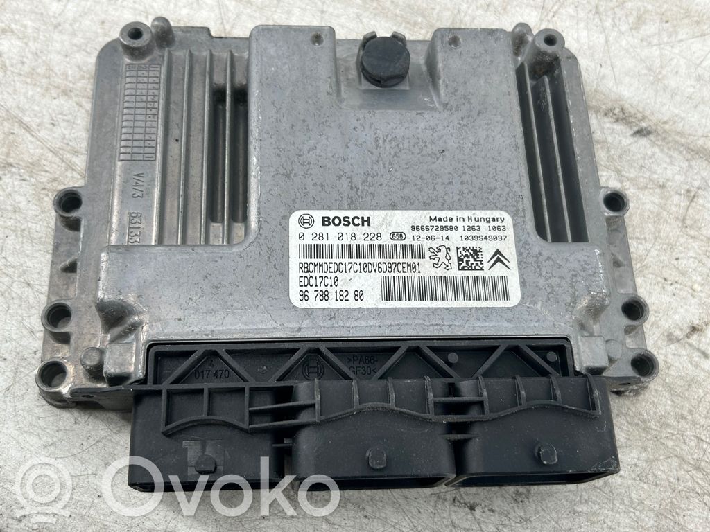 Peugeot 308 Engine control unit/module 